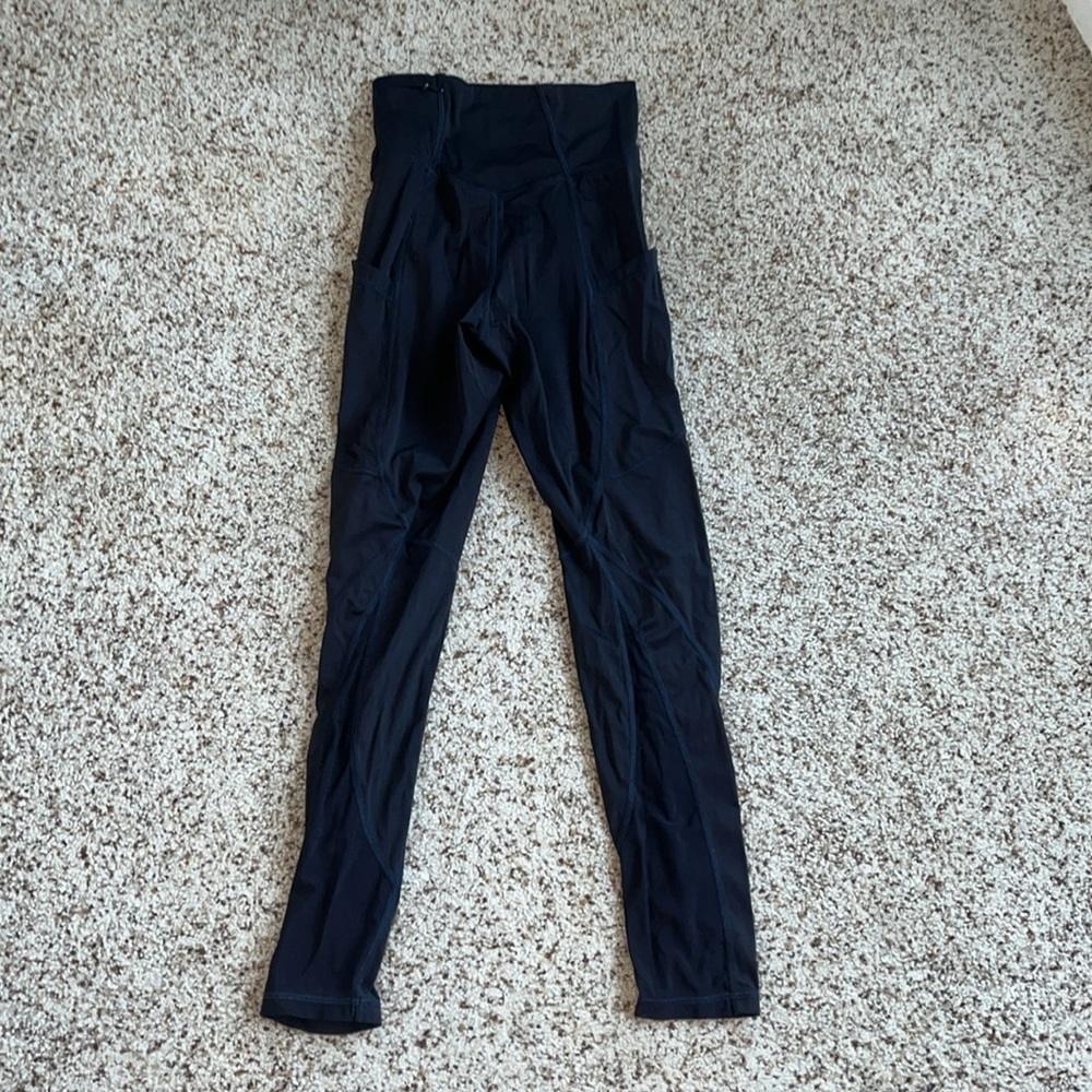p’tula Black High-Waisted athletic sporty Leggings - Picture 4 of 12